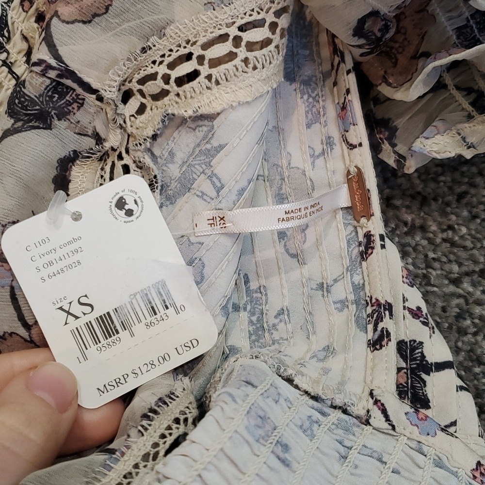 NWT Free People Brunch Date Floral Bodysuit sz XS - Picture 9 of 13